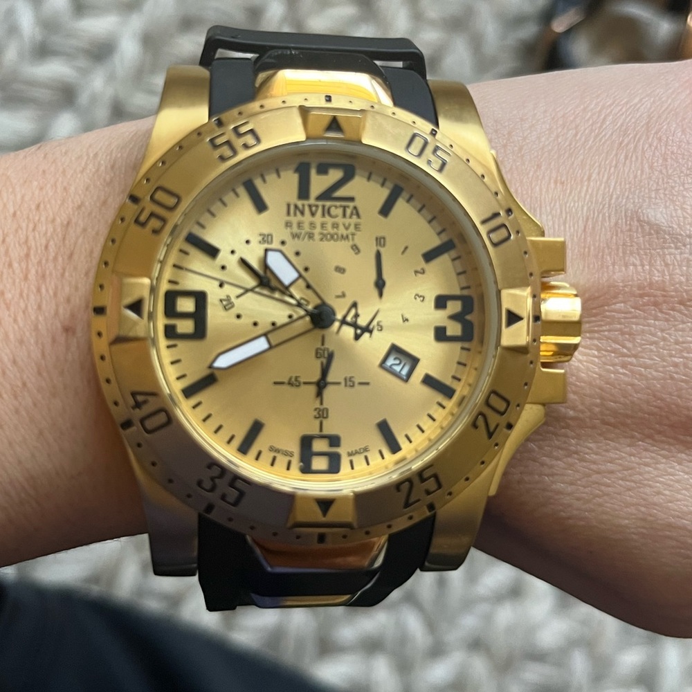 Invicta Reserve Excursion Men's Watch Quartz
Model 6267